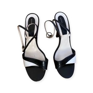 MARC JACOBS VINTAGE HEELS 🐼